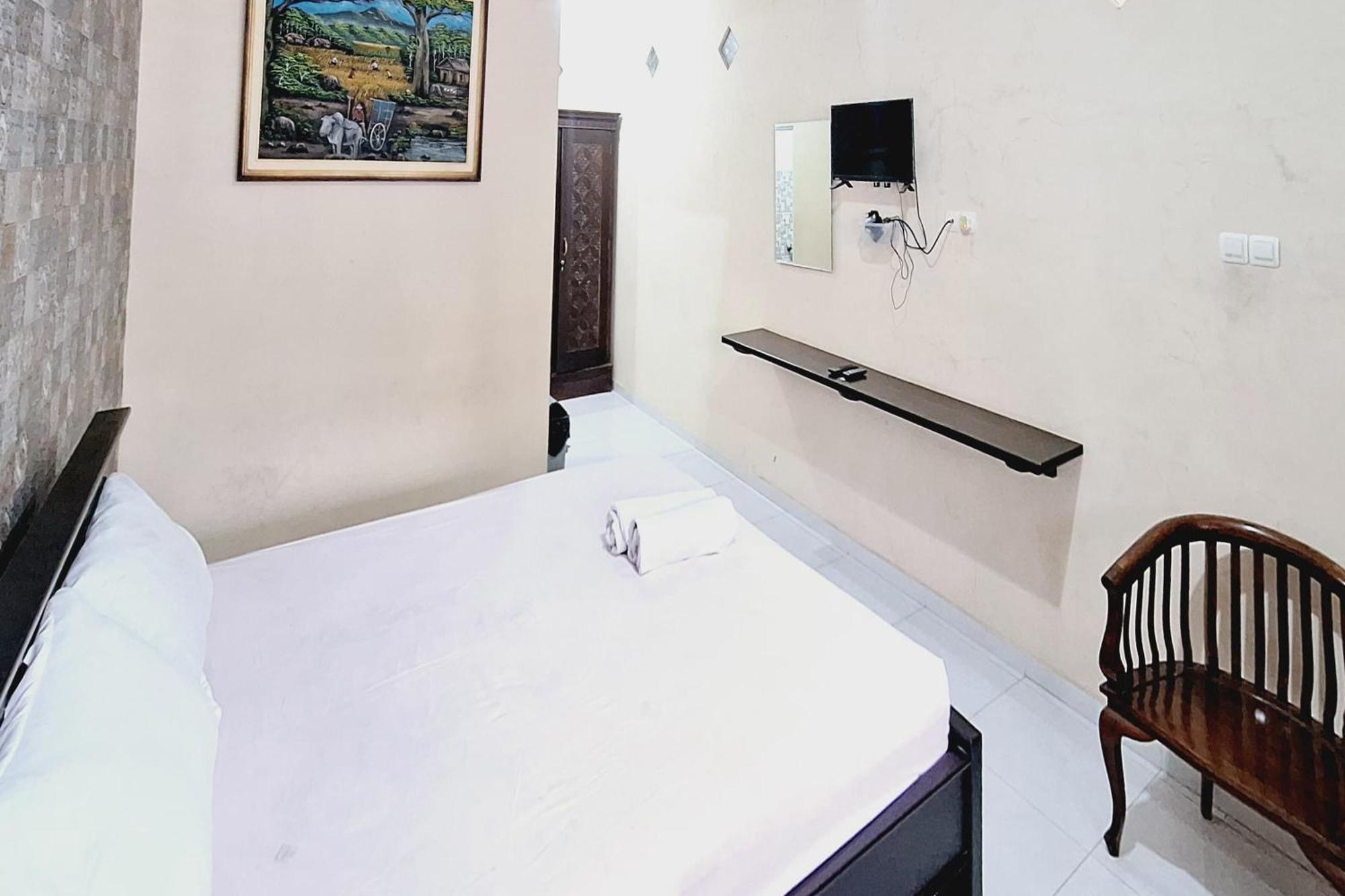 Villa Bukit Bunga Syariah Redpartner Pacet Mojokerto Buitenkant foto