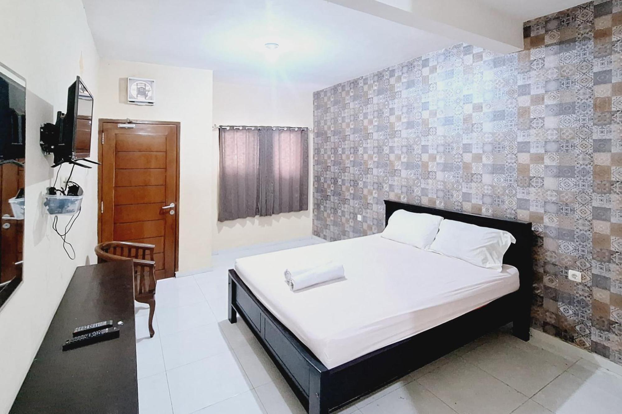 Villa Bukit Bunga Syariah Redpartner Pacet Mojokerto Buitenkant foto